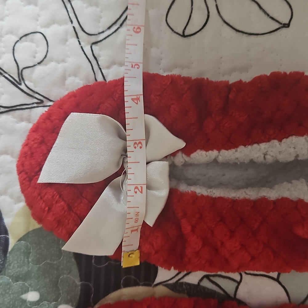 Cozy Red Plush Slippers with Bow - Picture 5 of 5